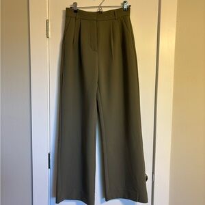 Abercrombie & Fitch olive dress pants size 27/4